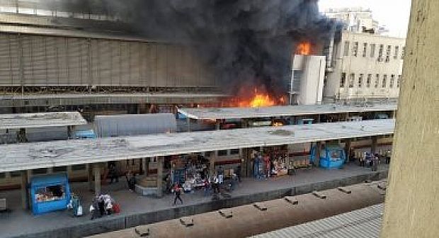 صورة الحصيلة الأولية لحادث اصطدام قطار بمصر