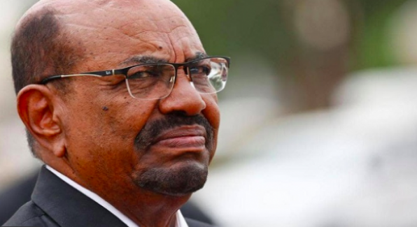 صورة إحالة الرئيس السوداني السابق للمحاكمة