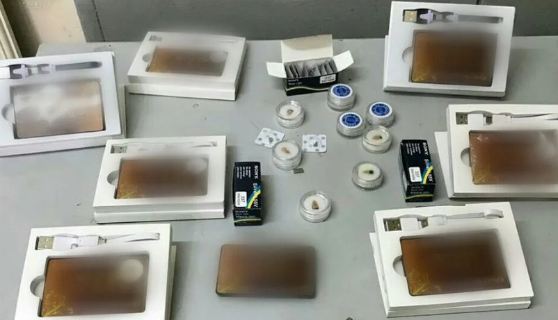صورة اعتقال ستة أشخاص وحجز معدات الكترونية تستعمل في الغش في الامتحانات