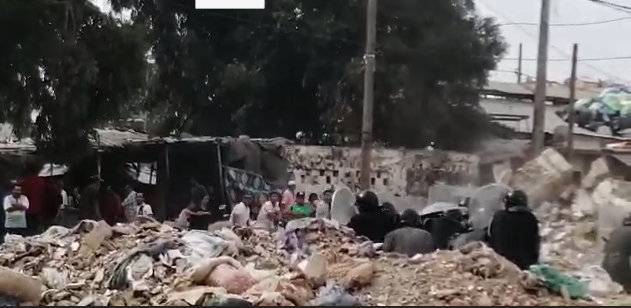 صورة مواجهات بين الأمن وسكان دوار الكرعة بسبب هدم دور الصفيح