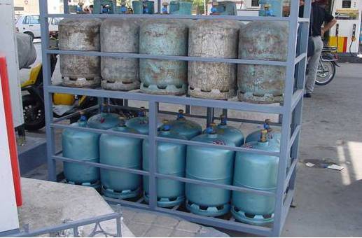 صورة وزارة الطاقة تطمئن المغاربة بتزويد السوق بقنينات الغاز والمحروقات