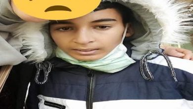 صورة أم مكلومة من وزان تطلق نداء استغاثة لمساعدتها في علاج ابنها وتصرح: حارو فيه الأطباء