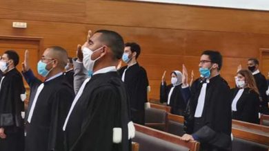 صورة مجموعة من المحامين الجدد يؤدون اليمين القانونية باستئنافية أكادير