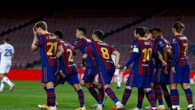 صورة برشلونة يتوج بلقب أفضل فريق لكرة قدم في العقد الأخير