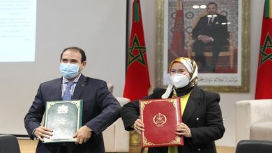 صورة توقيع مذكرة للتعاون والتنسيق المشترك إشارة قوية لمغاربة العالم