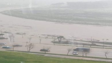 صورة سلطات تطوان تكشف خسائر الفيضان.. انهيارات وقطع للطرق وجرف للسيارات
