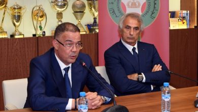 صورة حقيقة اجتماع فوزي لقجع مع خليلوزيتش بسبب أداء المنتخب المغربي