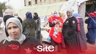 صورة في اليوم العالمي للمرأة.. عاملات يخرجن للاحتجاج أمام مقر “معمل” بالبيضاء-فيديو