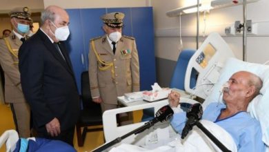 صورة بعد وصوله إلى الجزائر.. تبون يزور زعيم “البوليساريو” في المستشفى