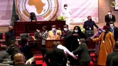 صورة مشاهد العنف في البرلمان الإفريقي تسيء لصورة هذه المؤسسة