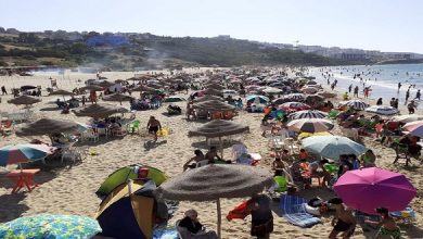 صورة اكتظاظ بمدن شمال المغرب وتحذيرات من “انتكاسة” وبائية