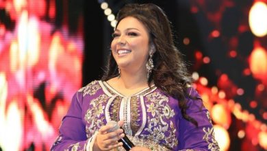 صورة أنا فنانة بصوتي ماشي بلاطاي ديالي