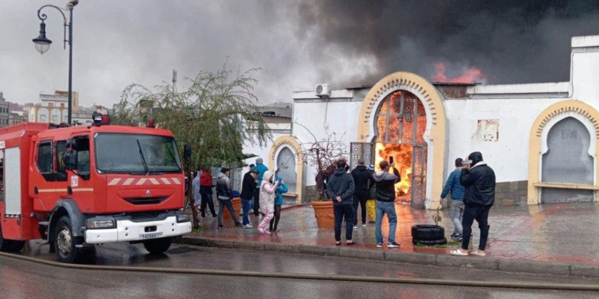 اندلاع حريق ضخم بأحد أسواق طنجة